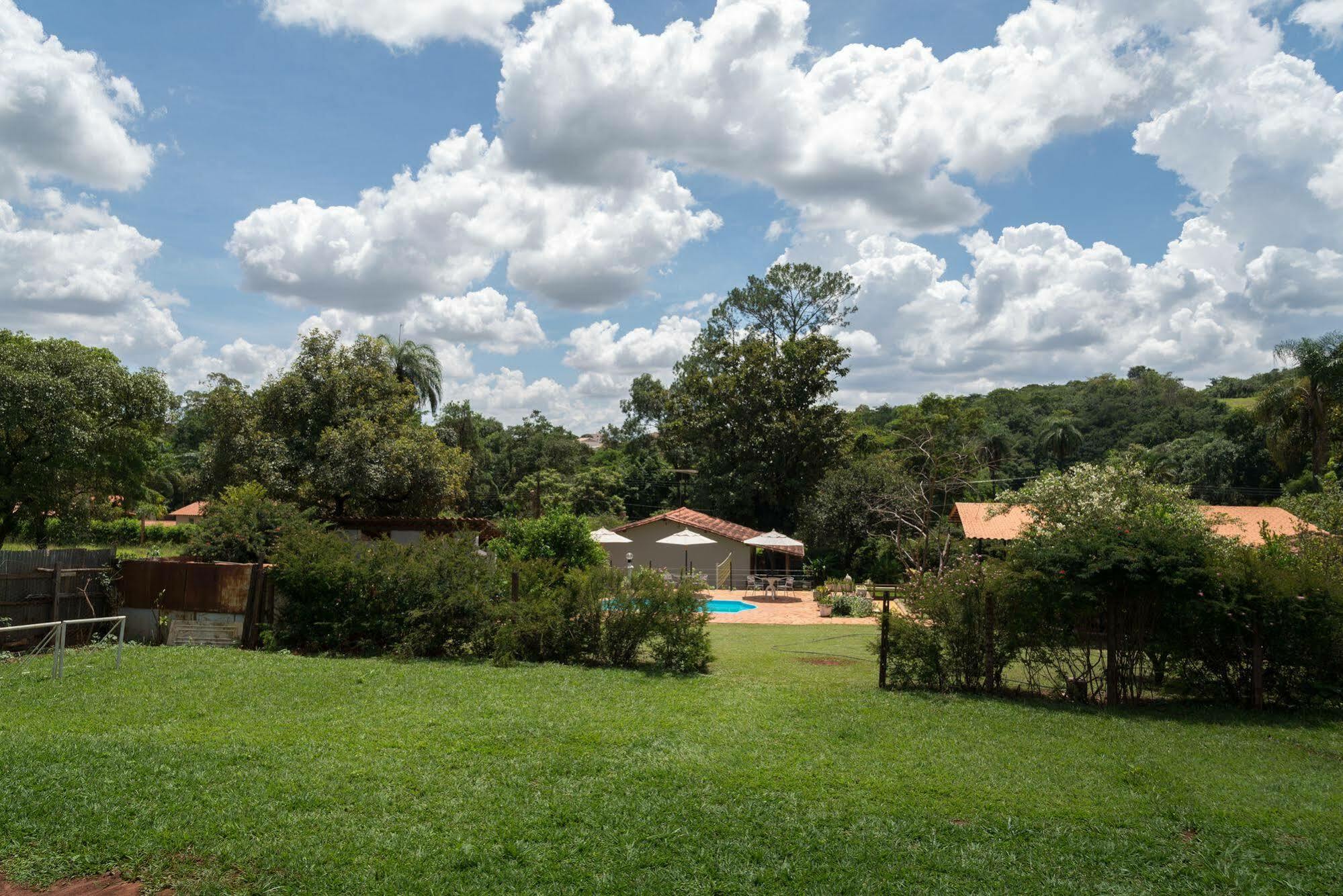 Estancia Das Angolas - Inhotim 布鲁马迪纽 外观 照片